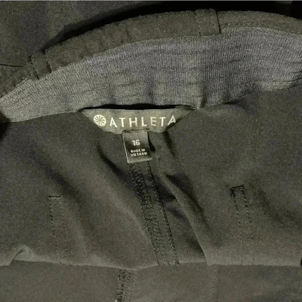 Athleta Tribeca Shorts Black Size 16 - Picture 5 of 6